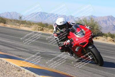 media/Feb-03-2024-SoCal Trackdays (Sat) [[767c60a41c]]/12-Turn 3 Inside (220pm)/